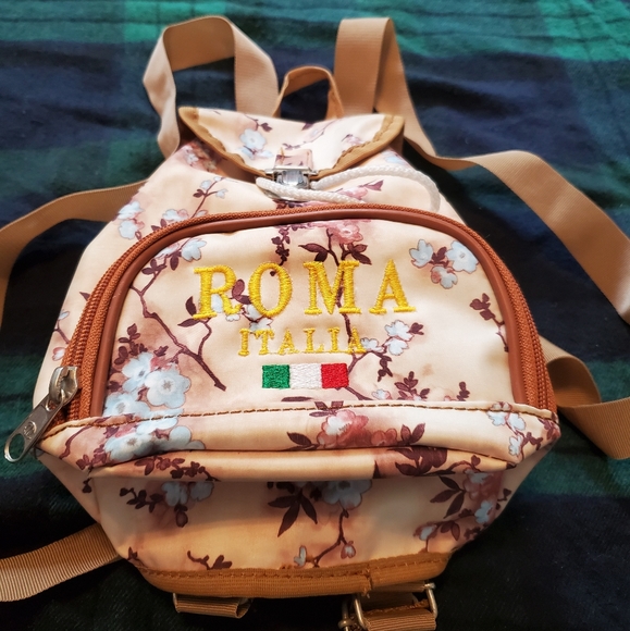 Italy Mini Backpack🇮🇹 - Picture 2 of 8